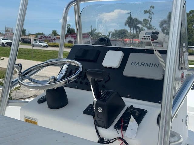 Suzuki repower dash with Garmin 140 installation